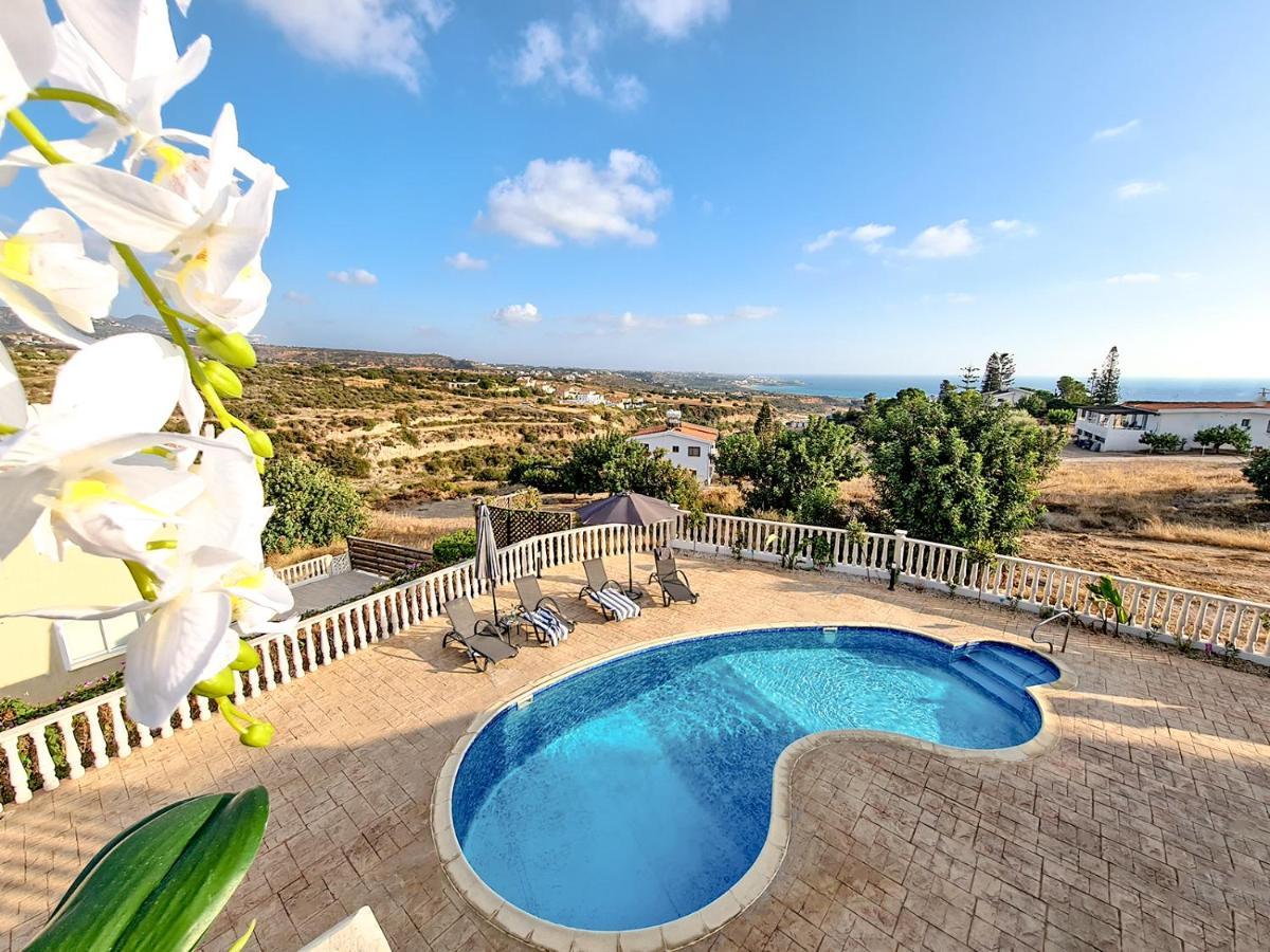 Katya-Sofia Villa - Tranquility With Sea View Peyia Exterior photo